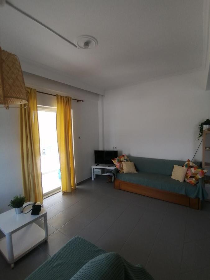 Elef Apartment Paralia Dionysiou Buitenkant foto
